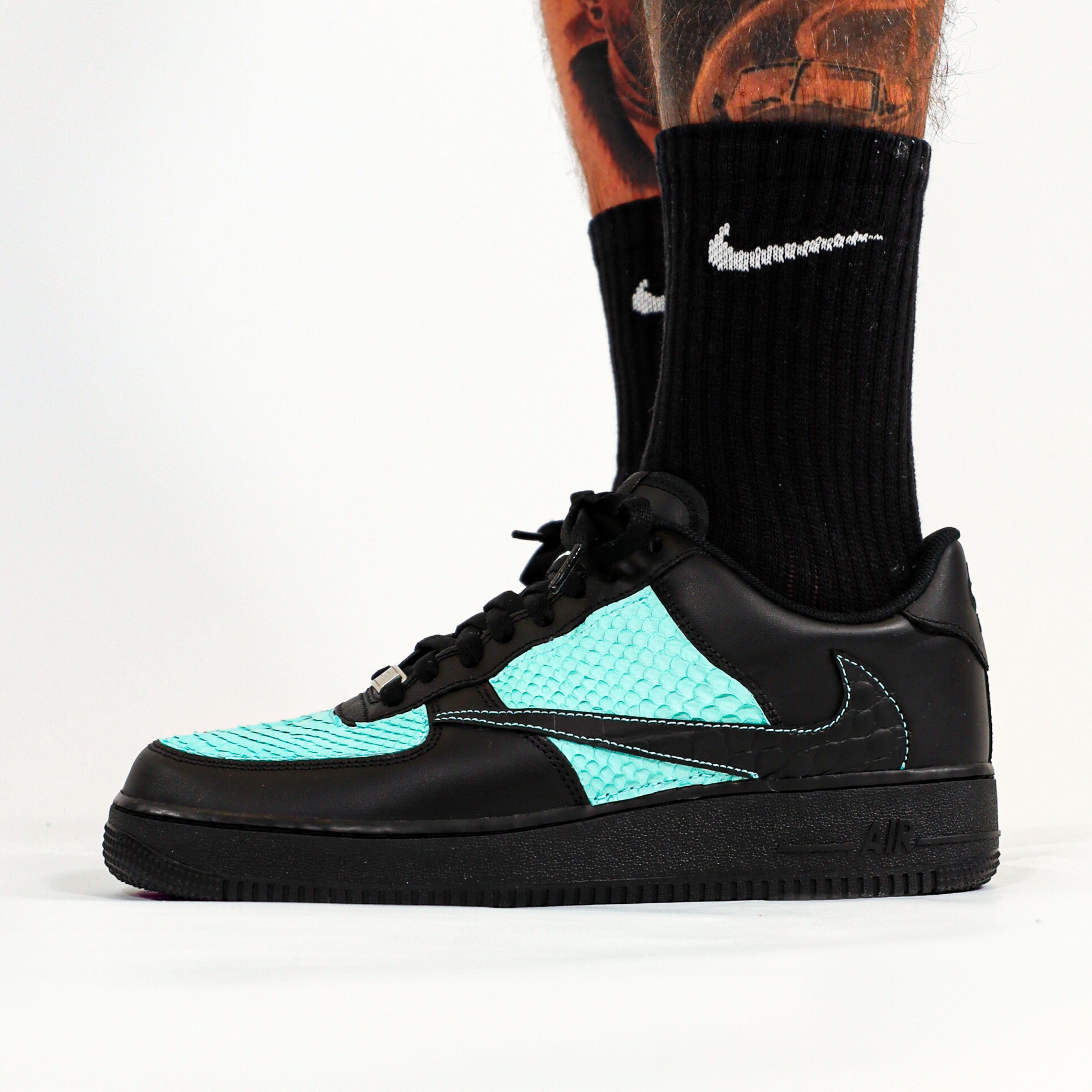 Nike Air Force 1 - Python Leather Reverse (Black)